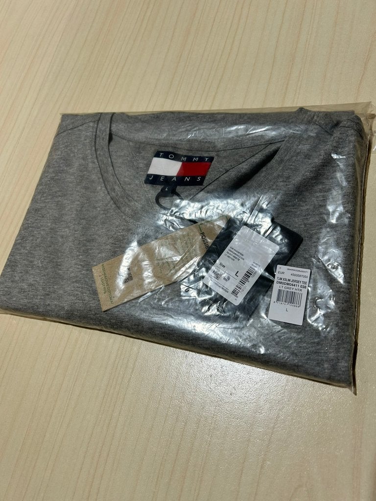 T-shirt Tommy Jeans, Maat L, Kleding | Heren, Maat 52/54 (L), Nieuw, Ophalen of Verzenden, Grijs