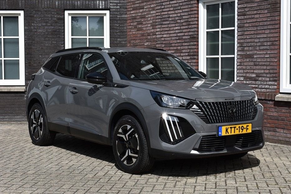 Peugeot e-2008 Allure 50 kWh Wij zijn op afspraak geopend! G, Automaat, Parkeersensor, SUV of Terreinwagen, Te koop