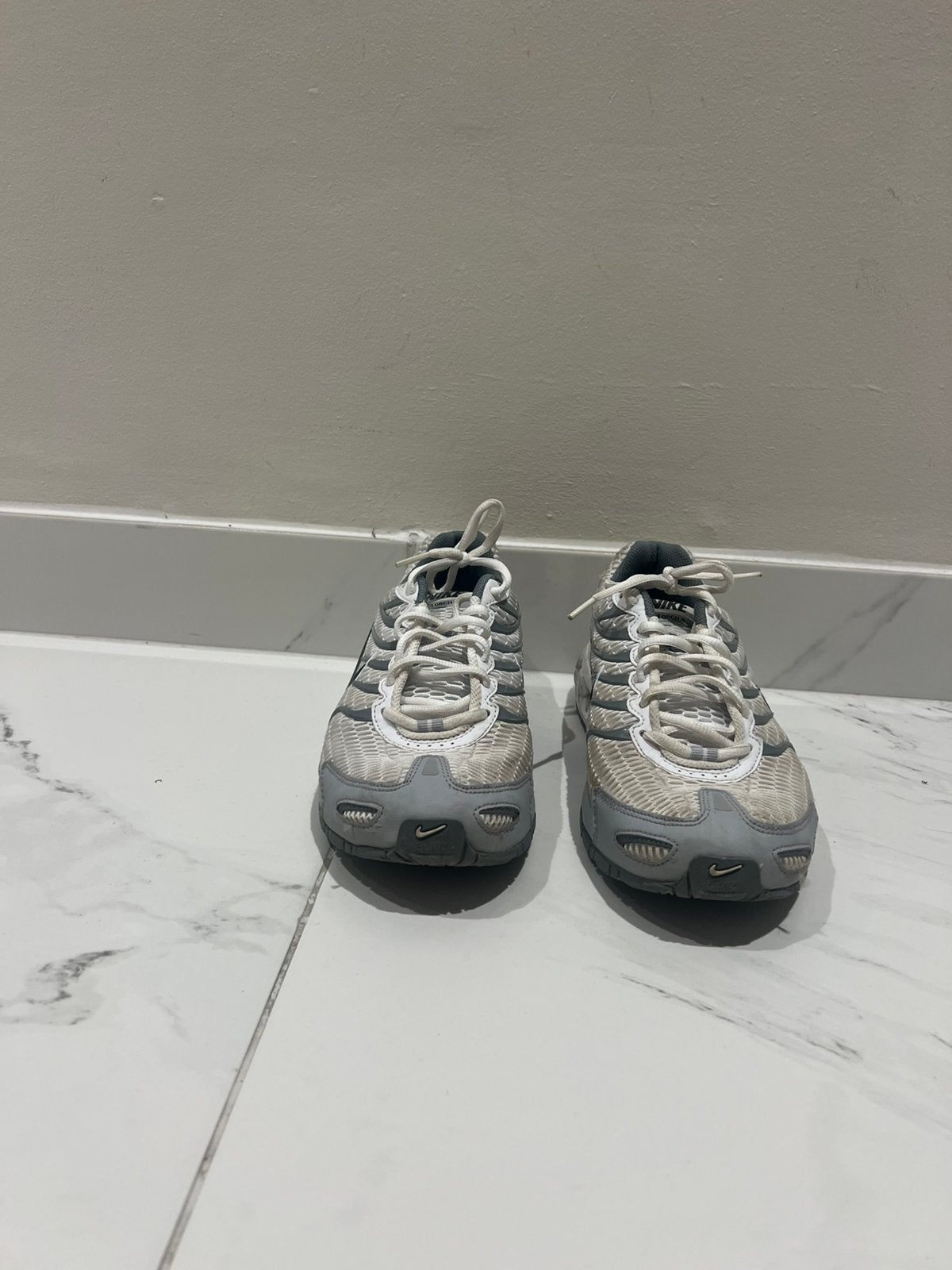 Chaussures Nike pour homme, Vêtements | Hommes, Enlèvement, Porté