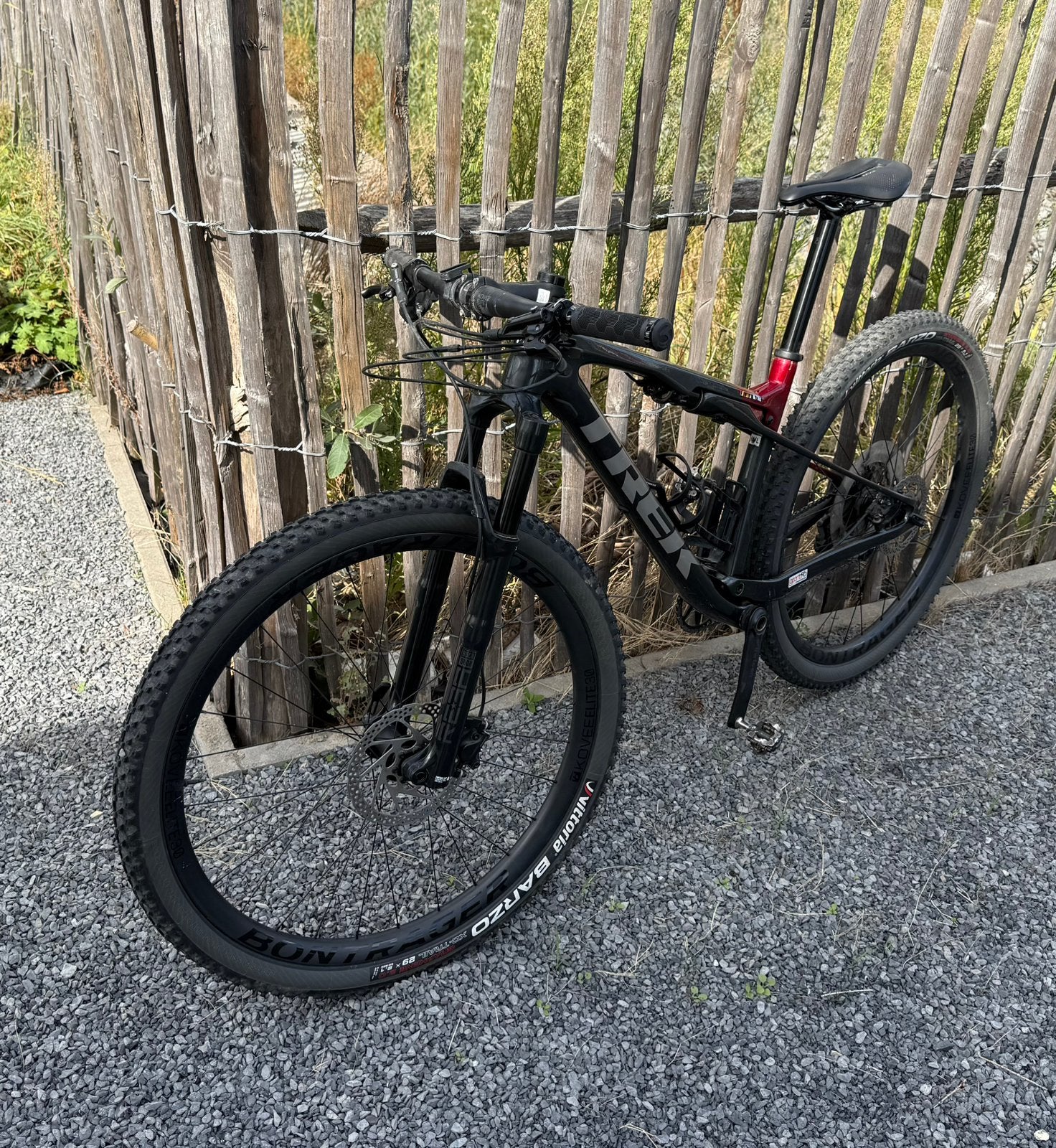 TREK Supercaliber 9.7 Gen 1 ROOD/ZWART, Fietsen en Brommers, Ophalen, Fully, Zo goed als nieuw, Schijfrem