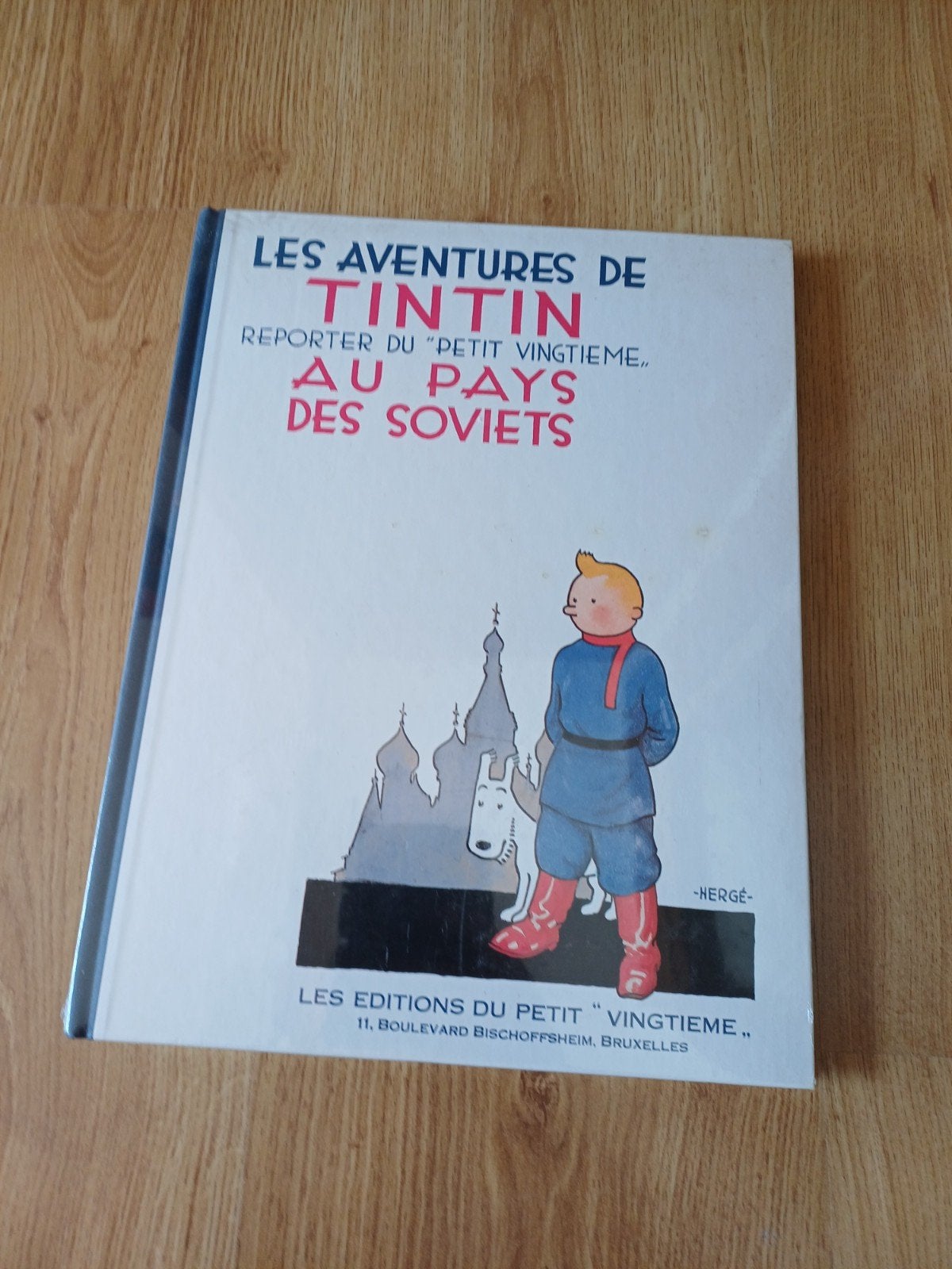 Bd Tintin au pays des soviets neuf sous cellophane, Livres, Une BD, Enlèvement ou Envoi, Comme neuf, HERGE