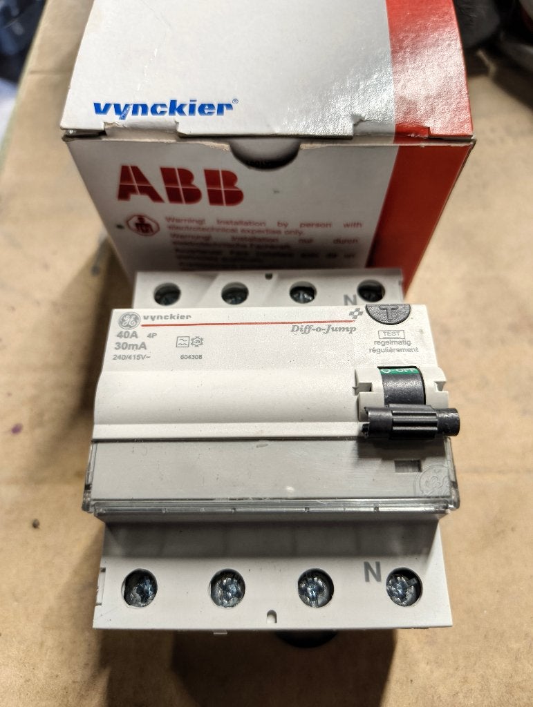 Vynckier Diff-o-Jump 4P 40A 30mA, Envoi, Comme neuf, Autres types
