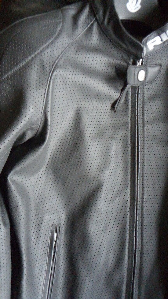 Neuf Blouson Richa Medium 50 cuir perforé aéré, Motos, Enlèvement ou Envoi, Neuf, avec ticket, Manteau | cuir, Richa