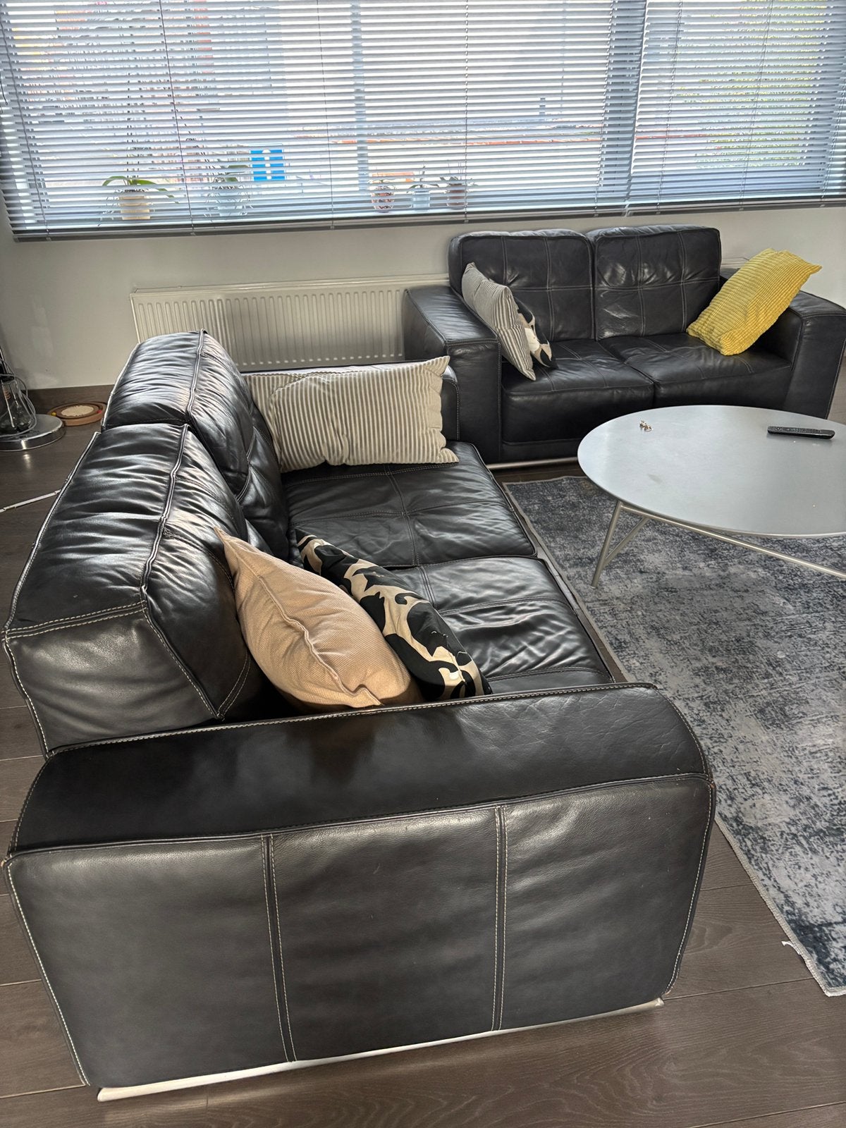 Salon Henders & Hazel, Ophalen, Gebruikt, Leer