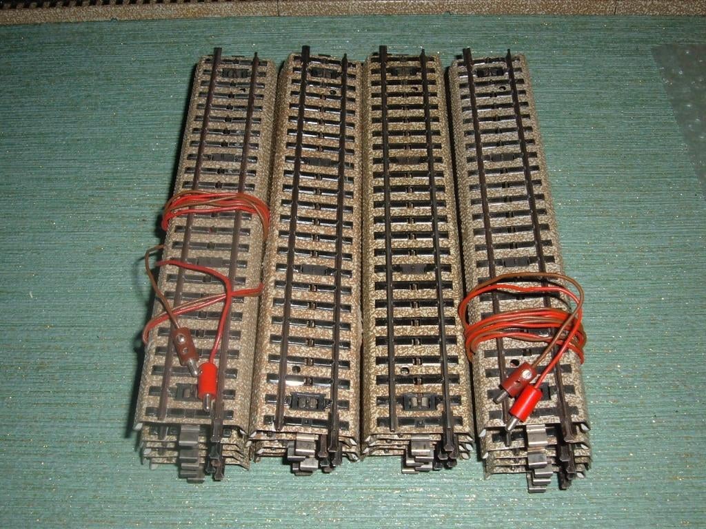 Marklin 20 rails droits  ( 2 avec prise de courant ), Hobby en Vrije tijd, Ophalen of Verzenden, Gebruikt, Rails, Märklin