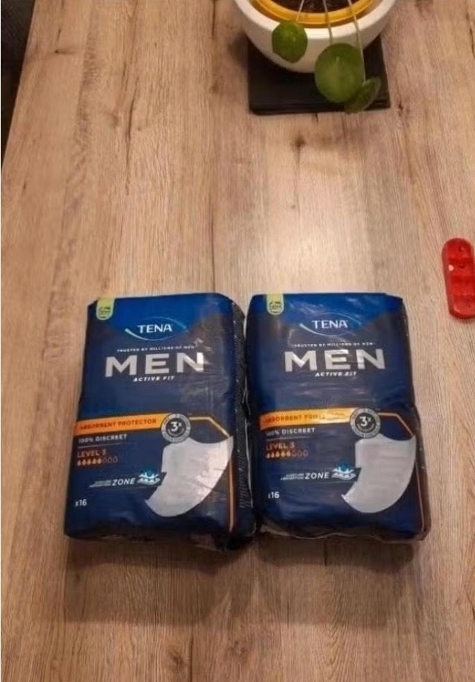 2 pakken Tena men level 3 (16 inleggers/pak), Diversen, Ophalen of Verzenden, Nieuw