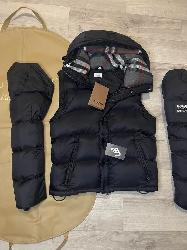 Burberry Puffer Jacket Maat S, Ophalen, Zo goed als nieuw, Maat 46 (S) of kleiner, Zwart