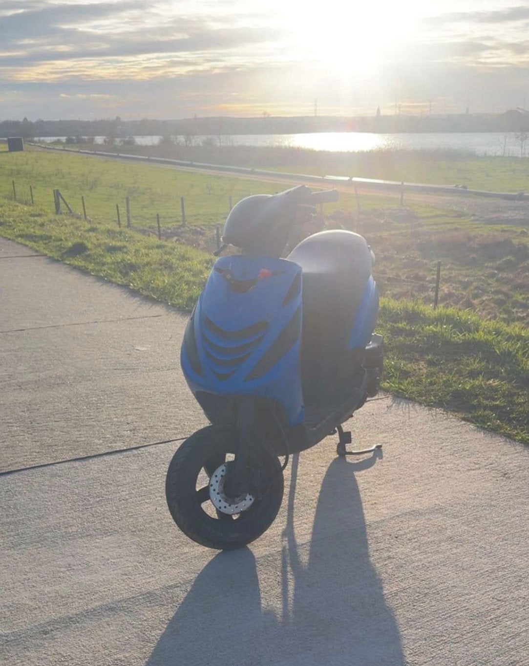 Piaggio zip 4t injection, Contacten en Berichten