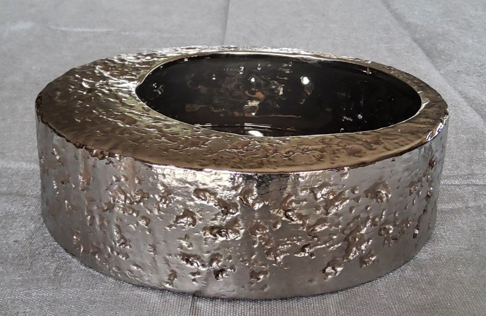 Zilverkleurige decoratieve metalen schaal voor bloemstukken, Ophalen, Zo goed als nieuw, Metaal