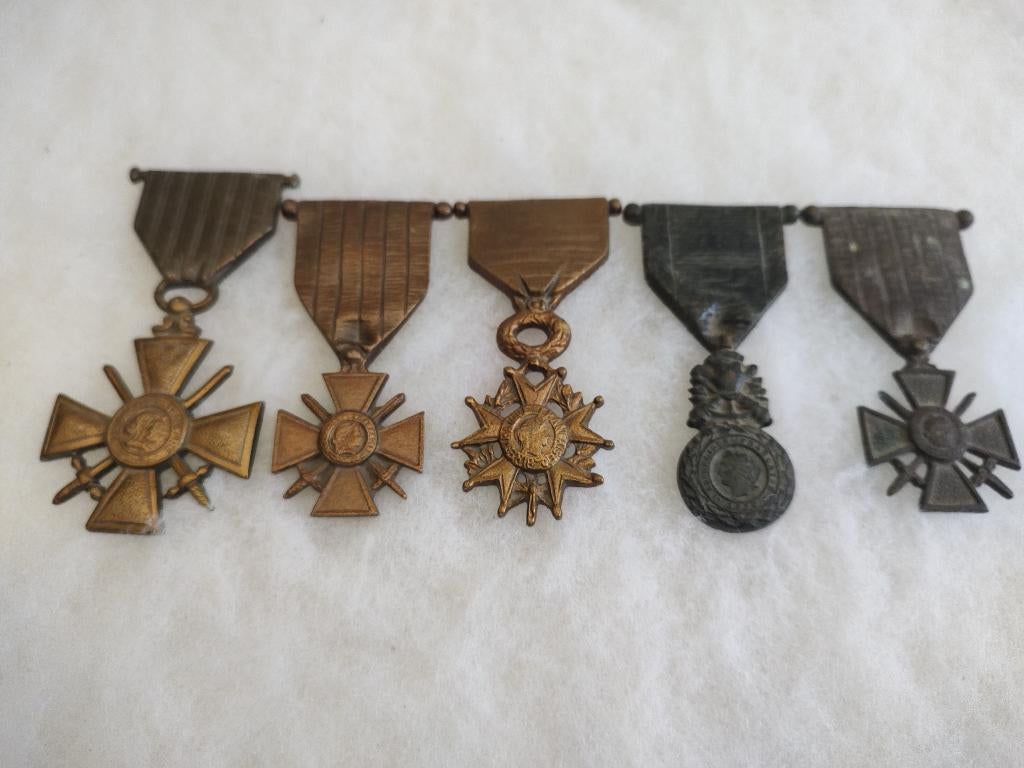 Lot Franse bronzen medailles, Verzamelen, Verzenden