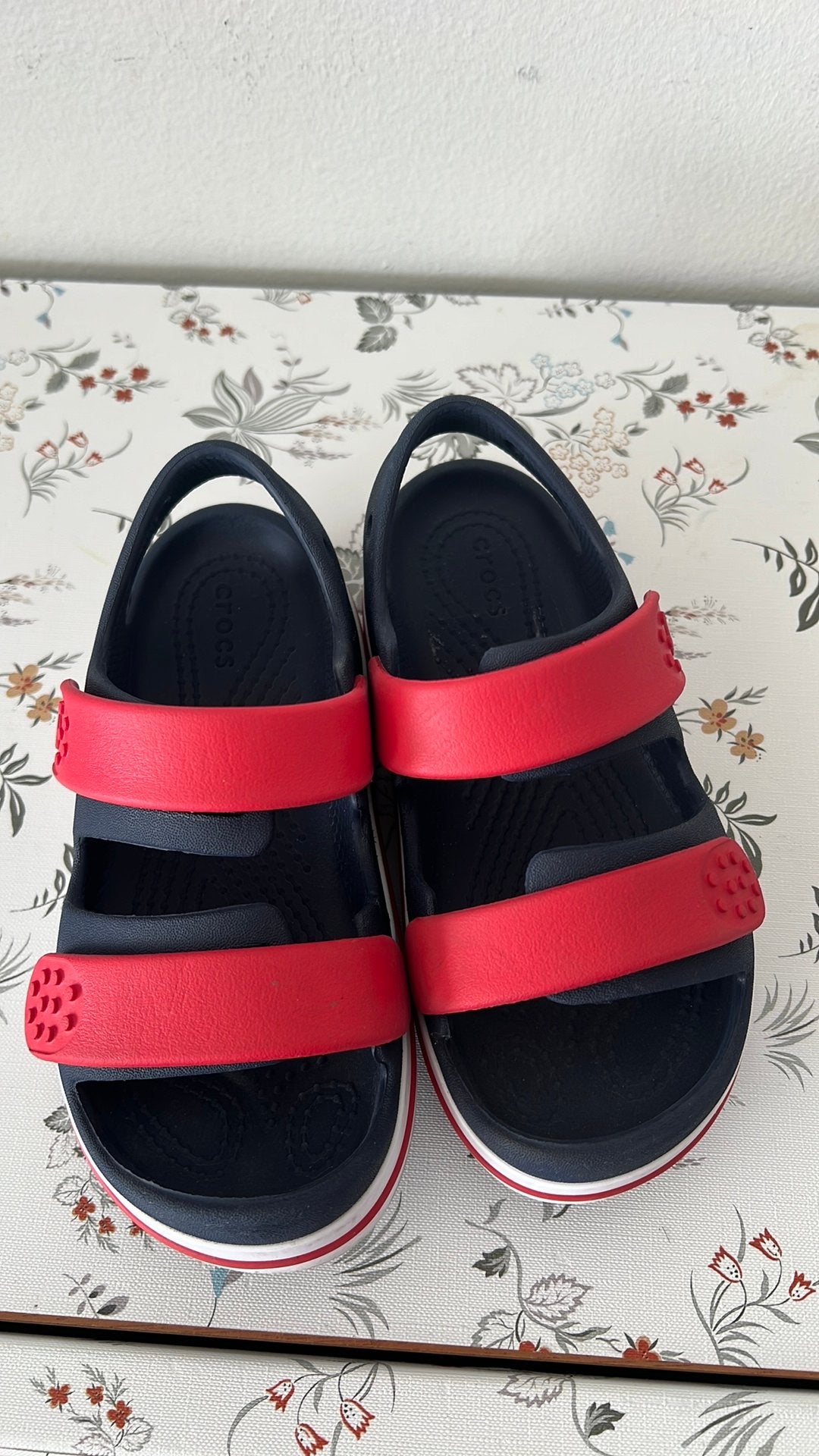 CROCS 30/31, Kinderen en Baby's, Babykleding | Schoentjes en Sokjes, Ophalen, Zo goed als nieuw