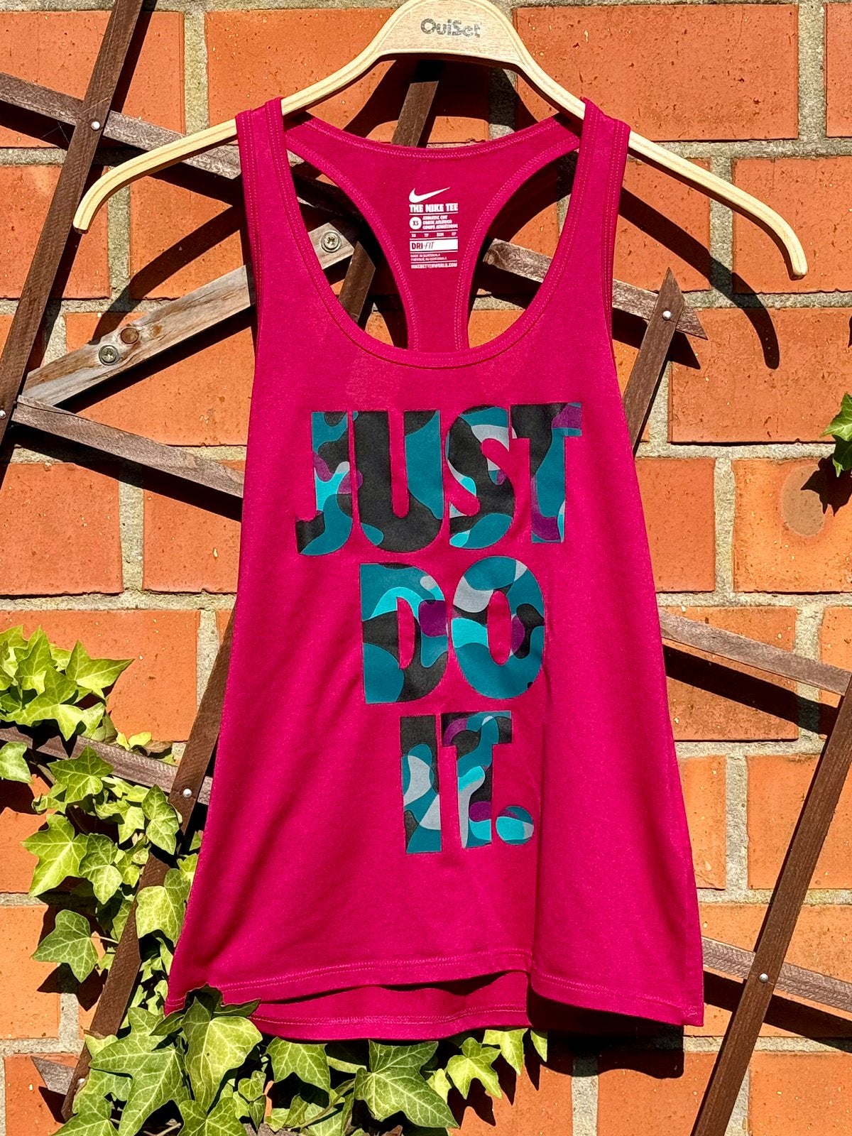 Nike Dri-FIT Sporttop XS – Just Do It, Kleding | Dames, Ophalen of Verzenden, Zo goed als nieuw, Roze, Zonder mouw