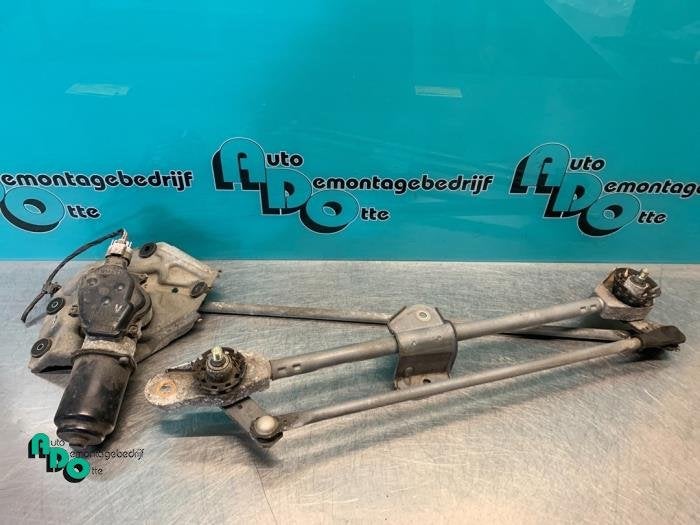 Moteur + mécanique essuie-glace d'un Mitsubishi Lancer (Lan, -, 3 mois de garantie, Utilisé, Mitsubishi