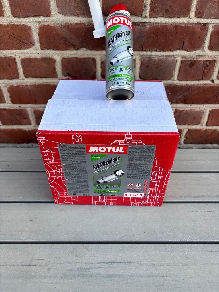 MOTUL CAT CONVERTER CLEANER 12 STUKS VAN 300ML, Enlèvement