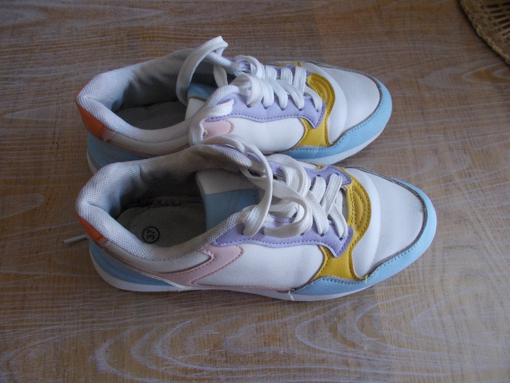 Baskets multicolores pour fille, point. 37., Enlèvement, Utilisé, Chaussures de sport, Fille