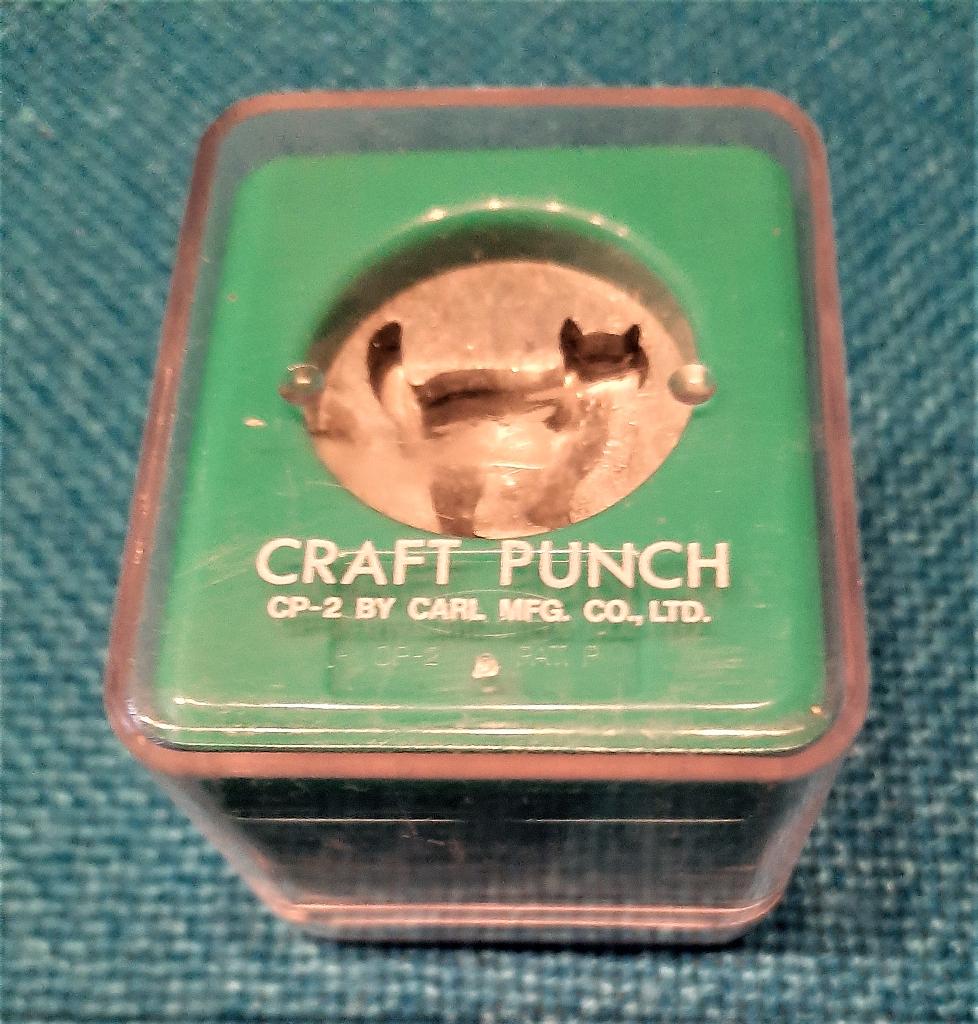 Te koop: Nieuw!! Een craft punch pons "Poes", Hobby en Vrije tijd, Ophalen, Dieren, Nieuw, Metaal