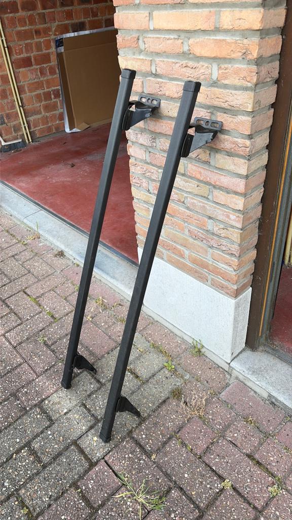 Roof bars, Enlèvement, Utilisé