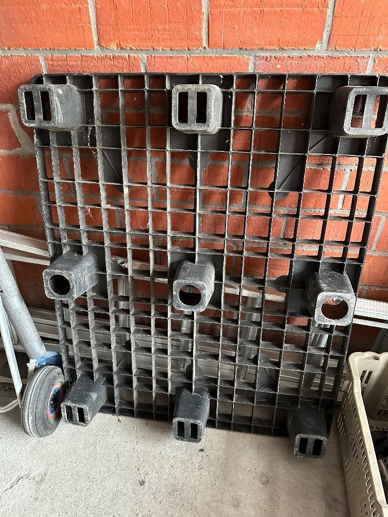 Pallet kunststof, Ophalen, Gebruikt