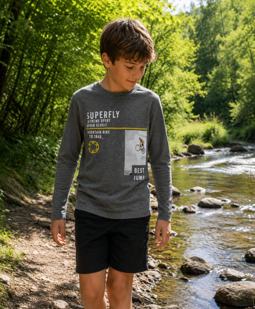X122. T-shirt Kiabi, taille S (164–176), modèle garçon., Kiabi, Garçon, Enlèvement ou Envoi, Chemise ou Chemisier