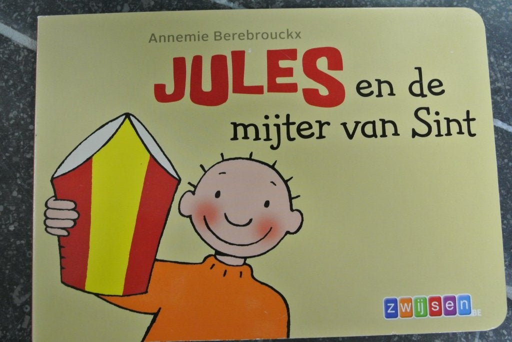Jules en de mijter van de Sint, Enlèvement ou Envoi