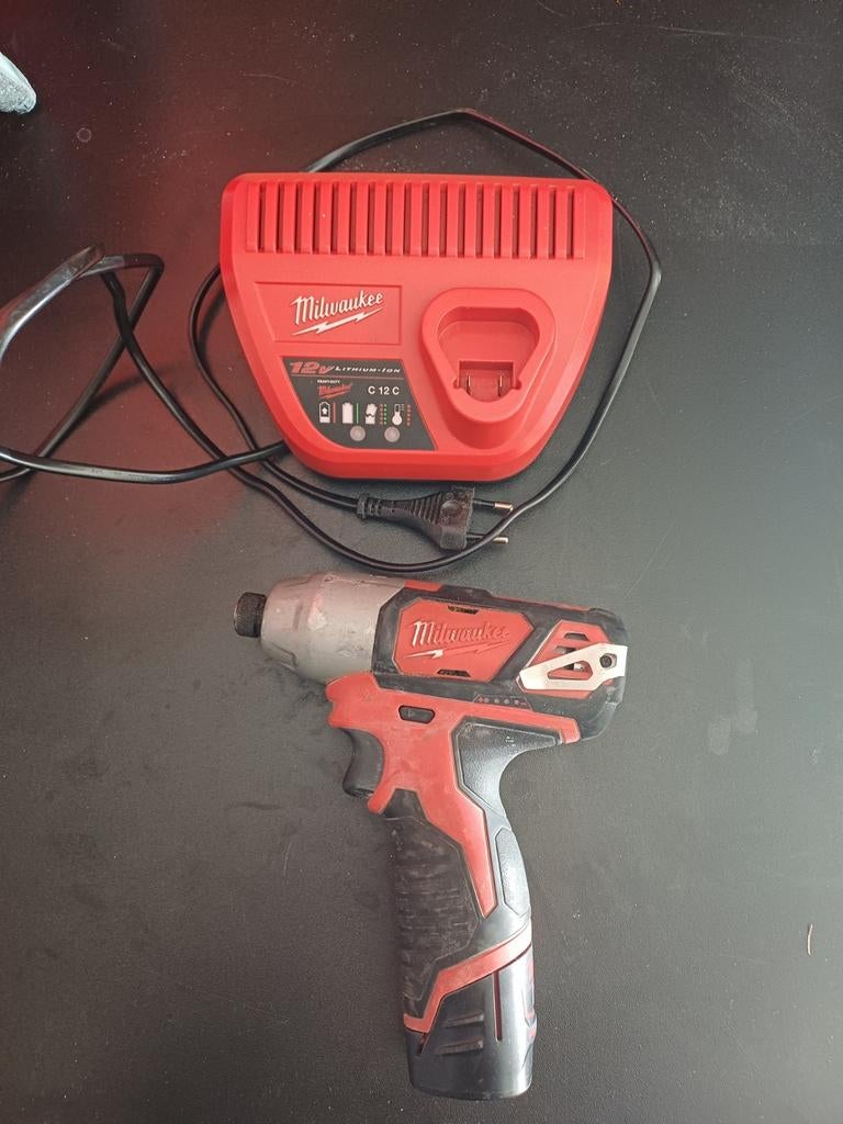 Visseuse à choc Milwaukee M12, Doe-het-zelf en Bouw, Gereedschap | Boormachines