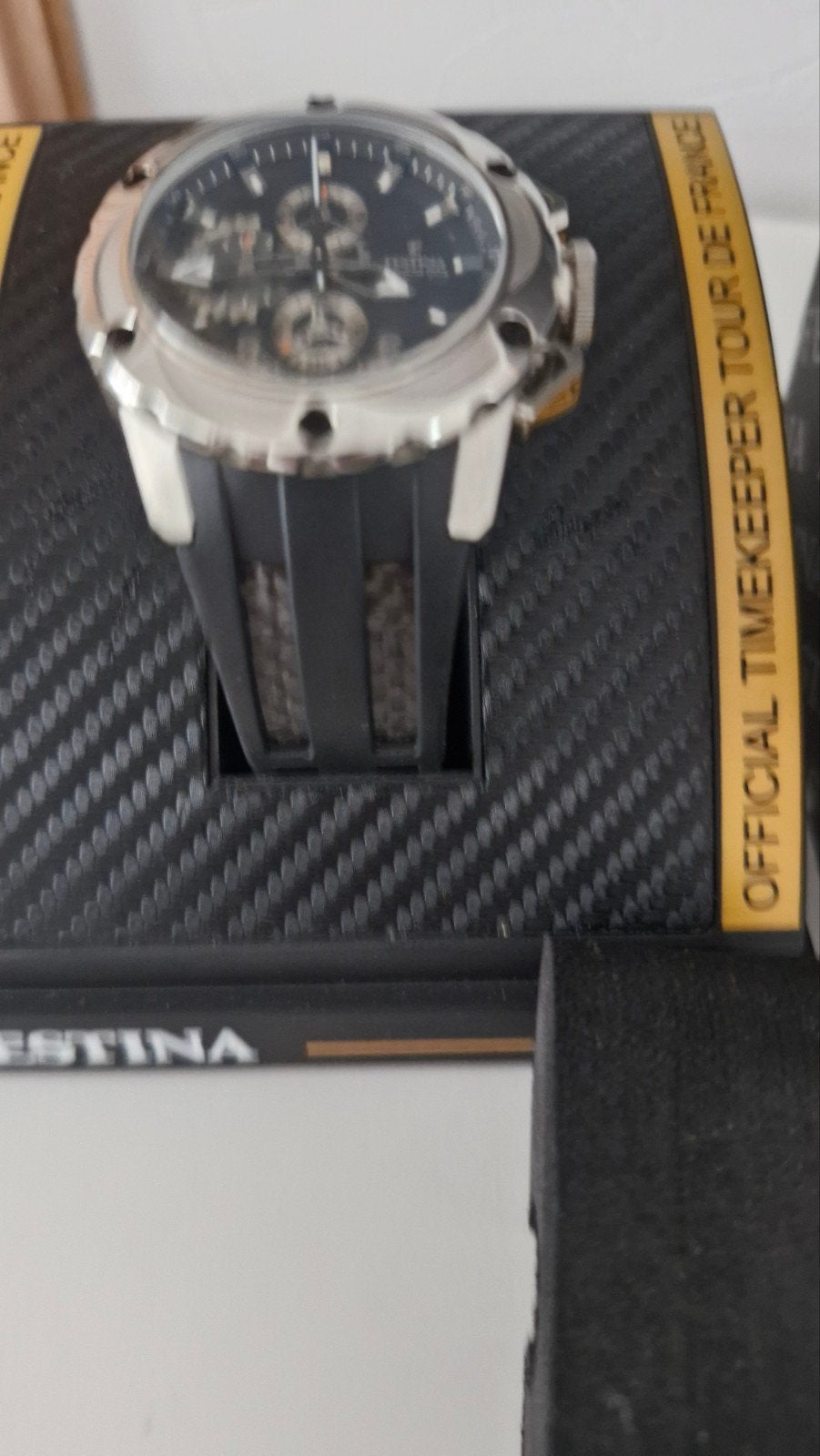 montre fiesta en très bonne état comme neuf, Enlèvement ou Envoi
