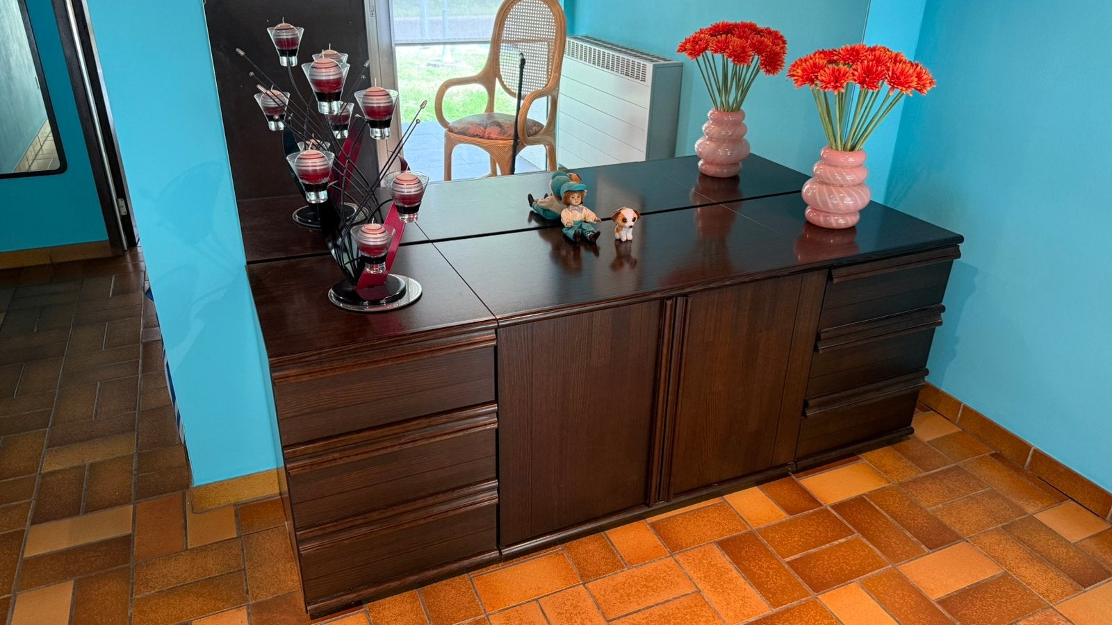 Meuble bas en bois brun foncé 180 x 55 x 50 cm, Enlèvement, Comme neuf