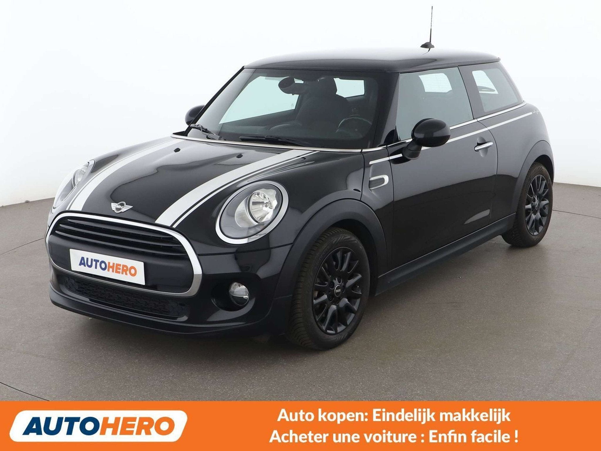 MINI One One (année de construction 2017), Autos, 75 kW, Achat, Volant multifonction, 1165 kg