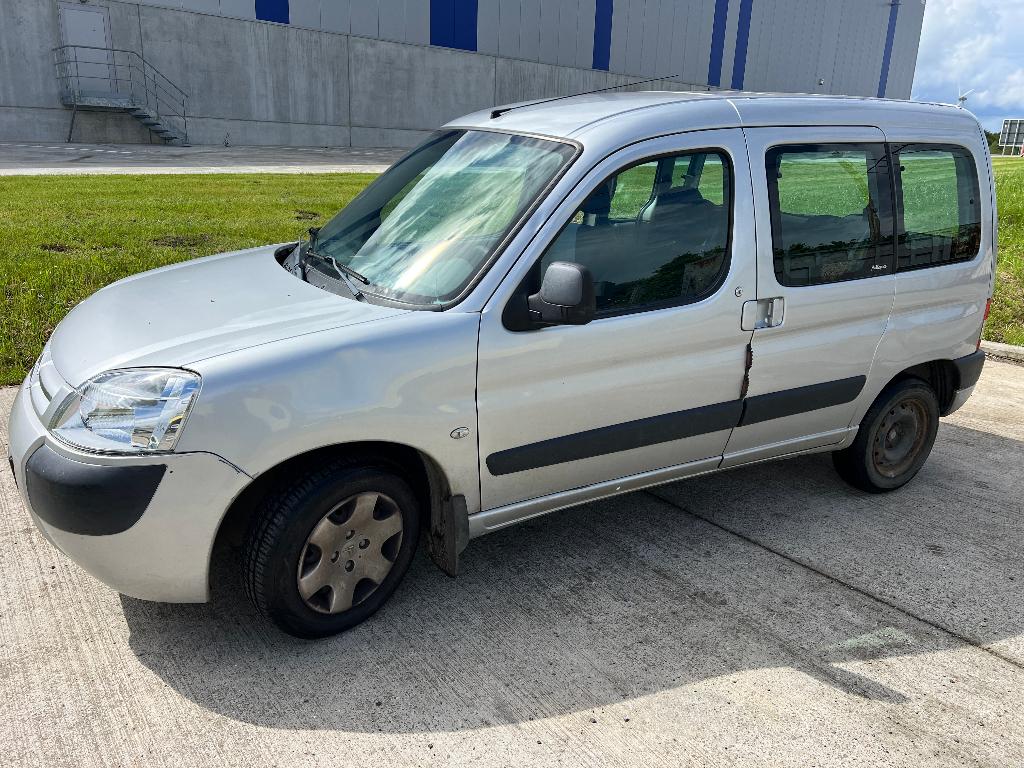 5 Place Citroen Berlingo 1.6 Diesel, Autos, Achat, Entreprise, Boîte manuelle, 5 portes
