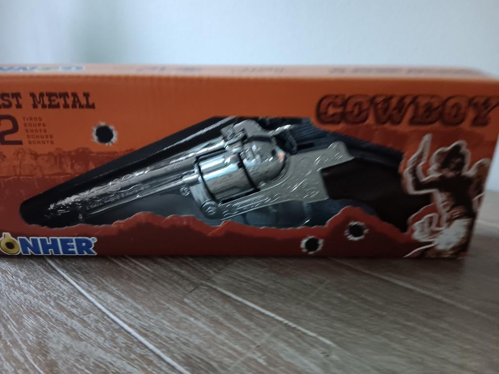 Speelgoed revolvers, goed voor carnaval 6 stuks, Ophalen