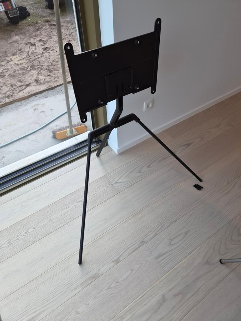 Samsung TV studio stand, Audio, Tv en Foto, Televisiebeugels, Ophalen