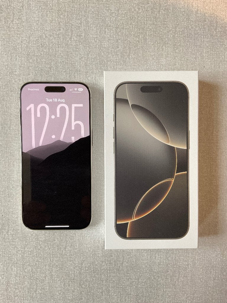 Iphone 16 pro 256, als nieuw, 99% batterij, garantie, Telecommunicatie, 99 %, IPhone 16, Zo goed als nieuw, Zilver