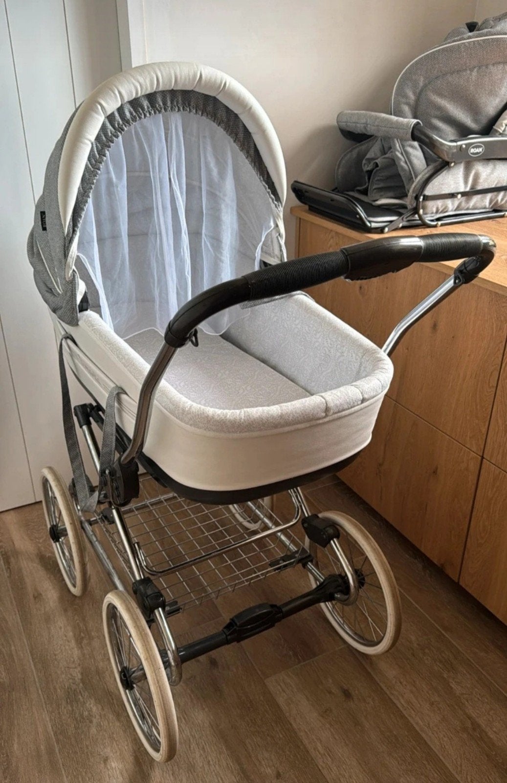 Prachtige Roan Marita Prestige – retro kinderwagen, Enlèvement, Poussette, Avec nacelle