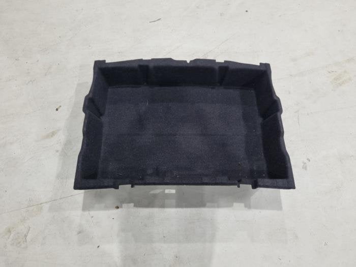 Bekleding bagageruimte van een BMW 2-Serie, Gebruikt, -, -, Ophalen of Verzenden