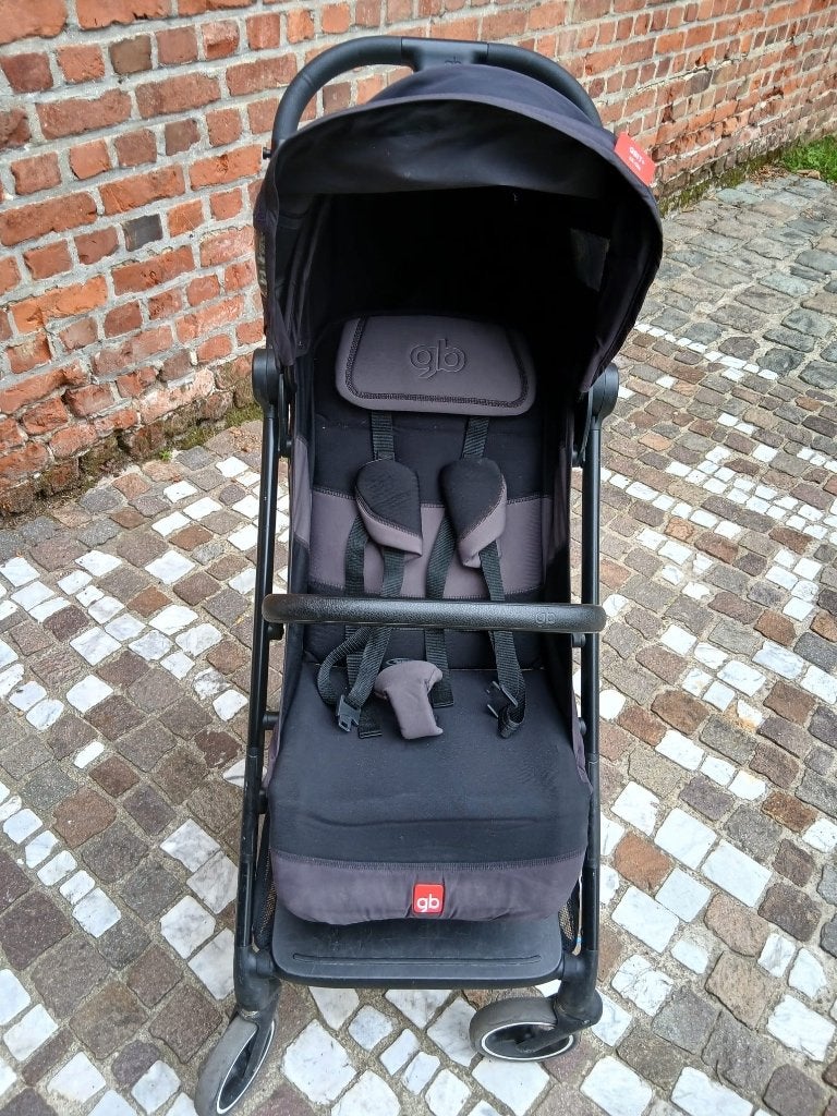 GB by Cybex buggy – zwart/donkergrijs, Kinderen en Baby's, Ophalen, Zo goed als nieuw, Overige merken, Zonnekap