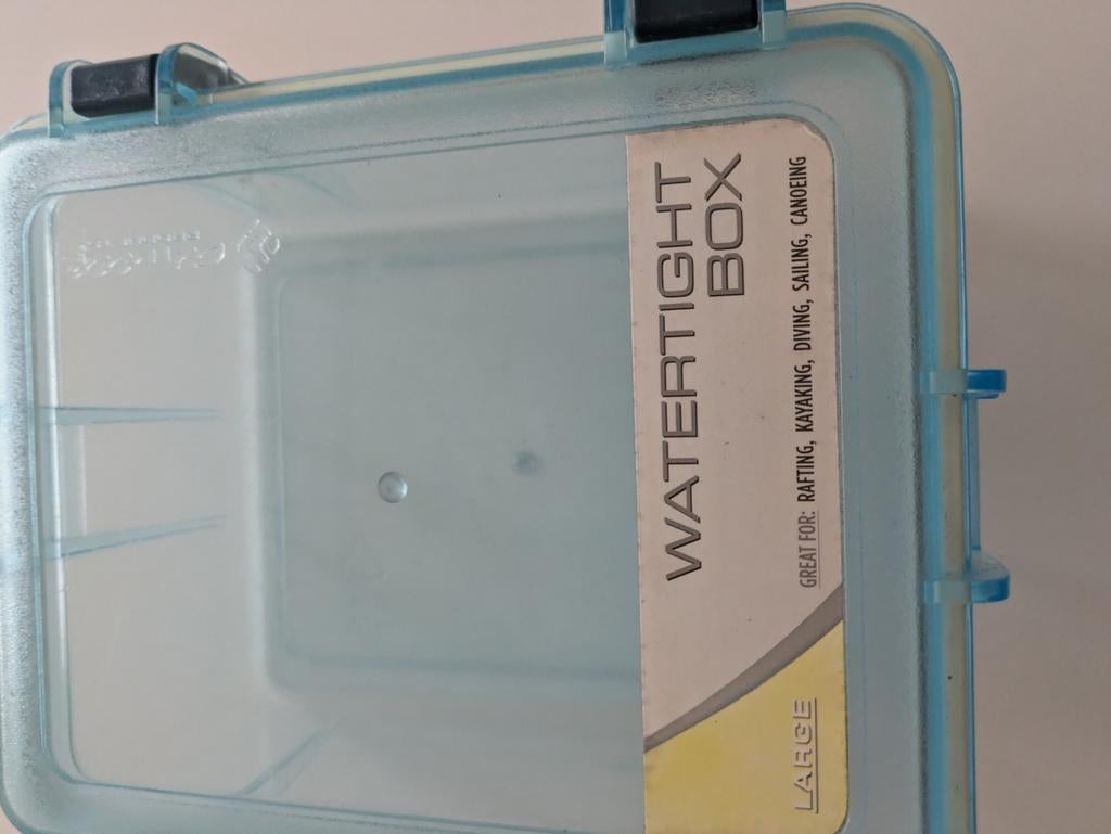 Waterdichte box, Ophalen