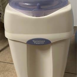 Poubelle a langes (couches) Tommee Tippee - TBE, Enlèvement, Utilisé, Poubelle à couches, Autres marques