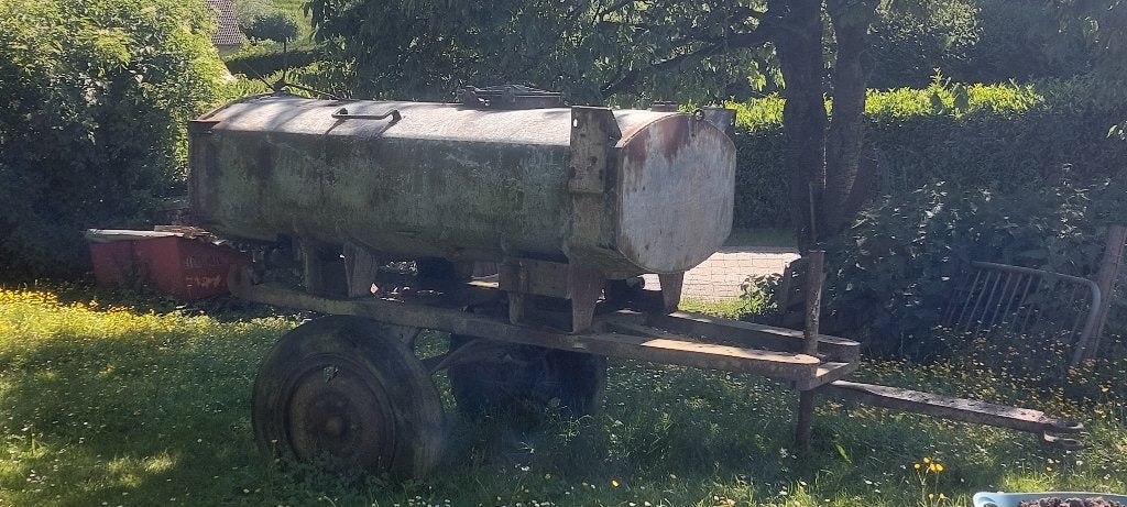 Tonneau à eau sur roue, Enlèvement, Utilisé, Métal