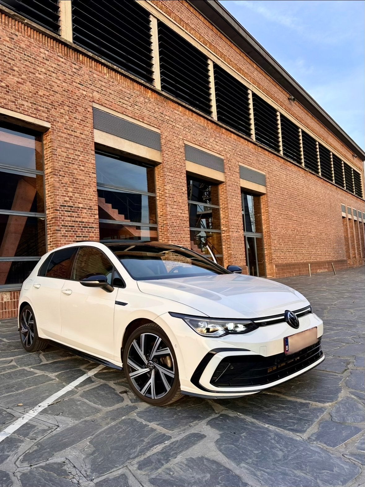 Volkswagen Golf 8 R-line 2.0 TDI, Auto's, Volkswagen, Stof, Wit, 5 deurs, Dealer onderhouden