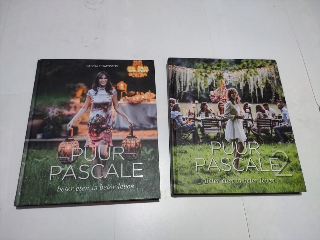 Puur Pascale boek 1 & 2 Pascale Naessens zo goed als nieuw, Envoi