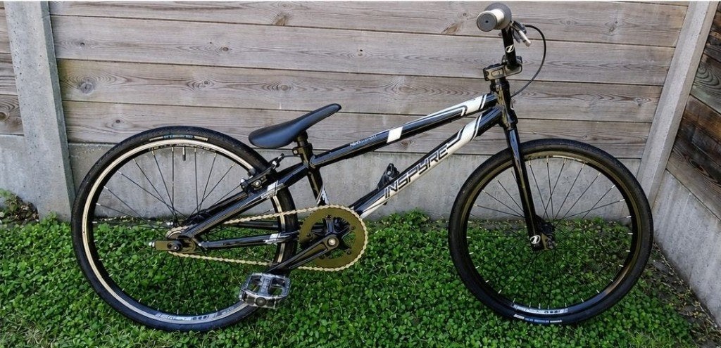 race bmx-Inspyre, Fietsen en Brommers, Fietsen | Crossfietsen en BMX, Ophalen, Gebruikt, Velgrem, 20 tot 24 inch