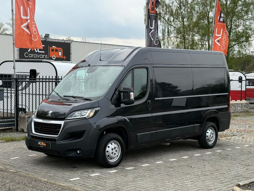 ✅Peugeot Boxer 2.2HDI/Airco/Garantie/Navi/Camera/Lane/2021, Auto's, Voorwielaandrijving, Stof, 4 cilinders, Zwart