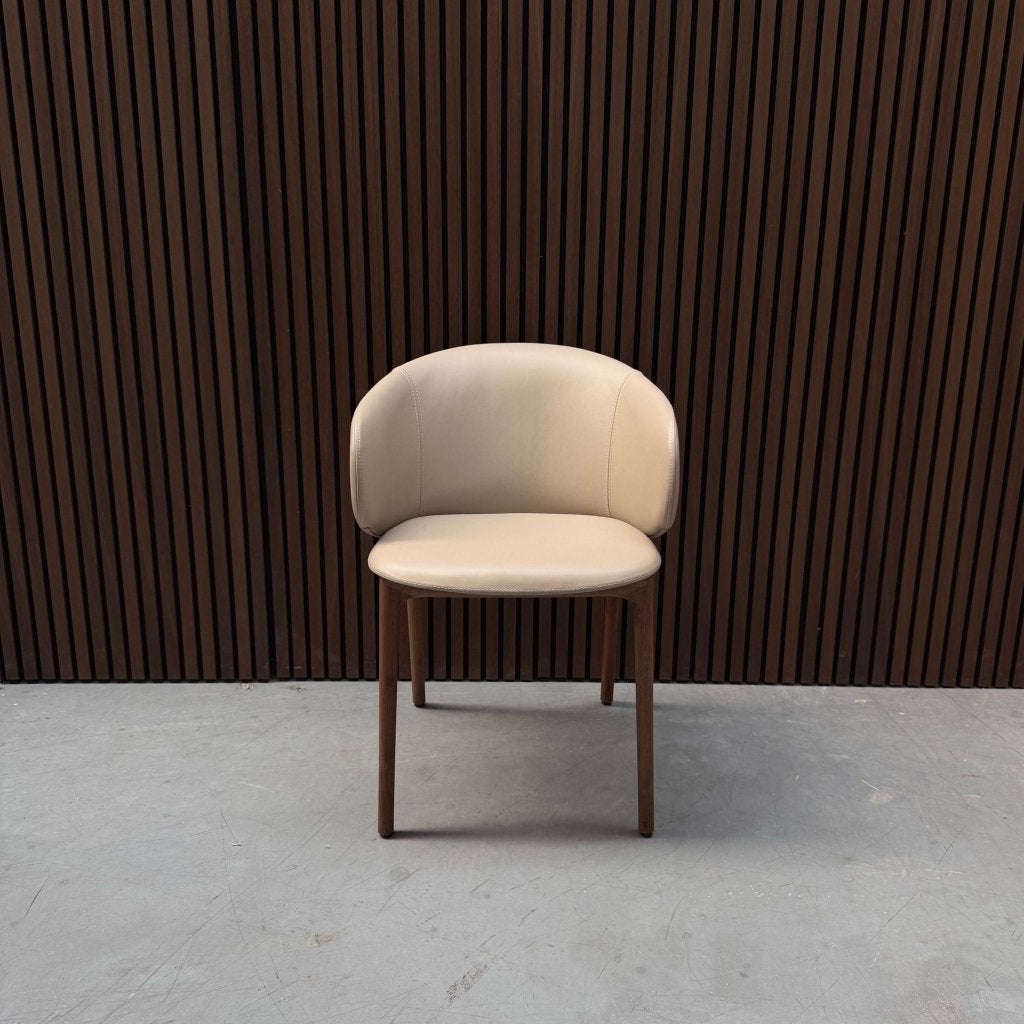 Artisan Mela Stoel - Zenith Beige Leather European Walnut, Antiquités & Art