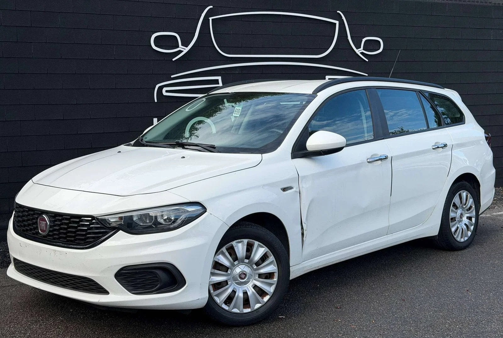 Fiat Tipo SW 1.4i+AIRCO+ECRAN+EURO 6B (bj 2017), Auto's, Stof, Gebruikt, 4 cilinders, 95 pk