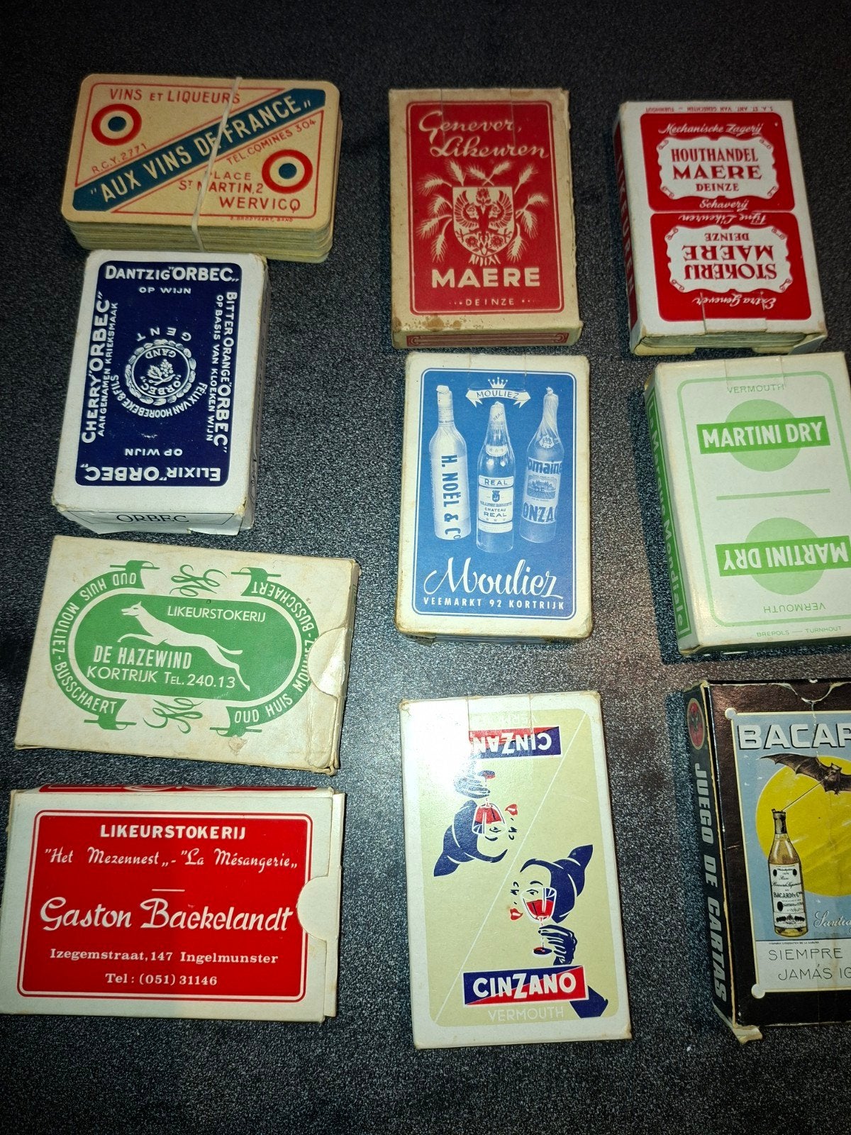 lot de 9 livres à jouer aux cartes - Liqueurs belges, Collections, Enlèvement ou Envoi, Utilisé, Carte(s) à jouer