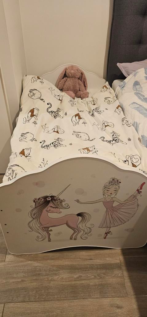 Kinderbed met matras – Zo goed als nieuw – 145x75 cm, Ophalen