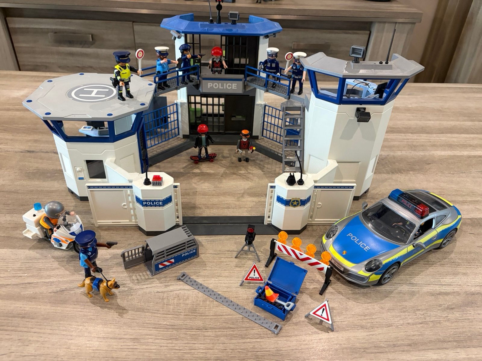 Politie gevangenis + politie wagen Porsche, Enlèvement, Comme neuf, Kit complet