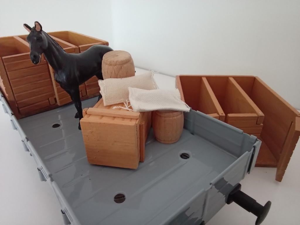 Voiture basse Marklin 54755 Track 1 avec 2 boxes à chevaux., Hobby & Loisirs créatifs, Trains miniatures | Échelles Autre, Comme neuf