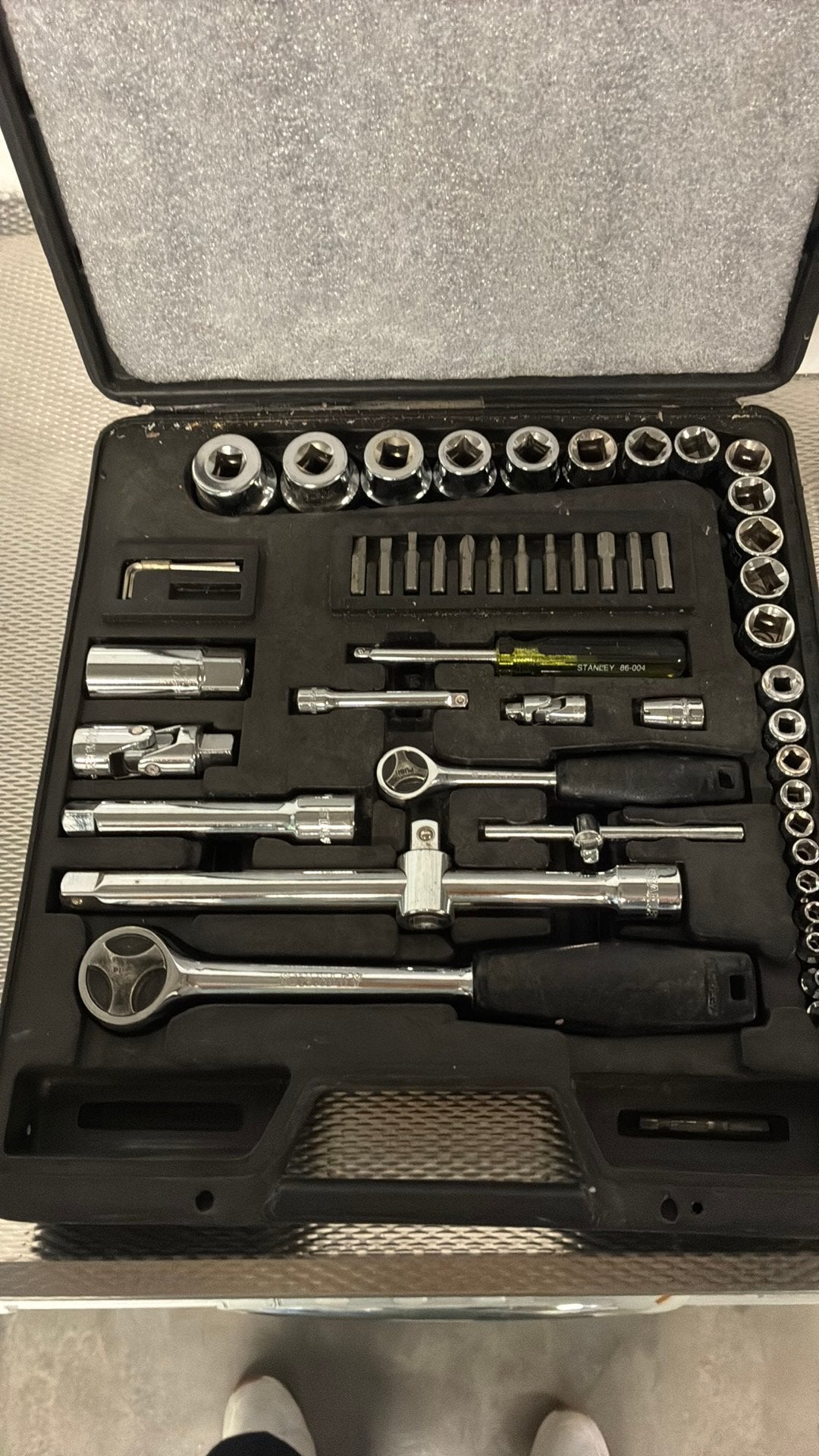 Coffret de clés et douilles - Stanley, Ophalen, Zo goed als nieuw, Gereedschapsset, Stanley