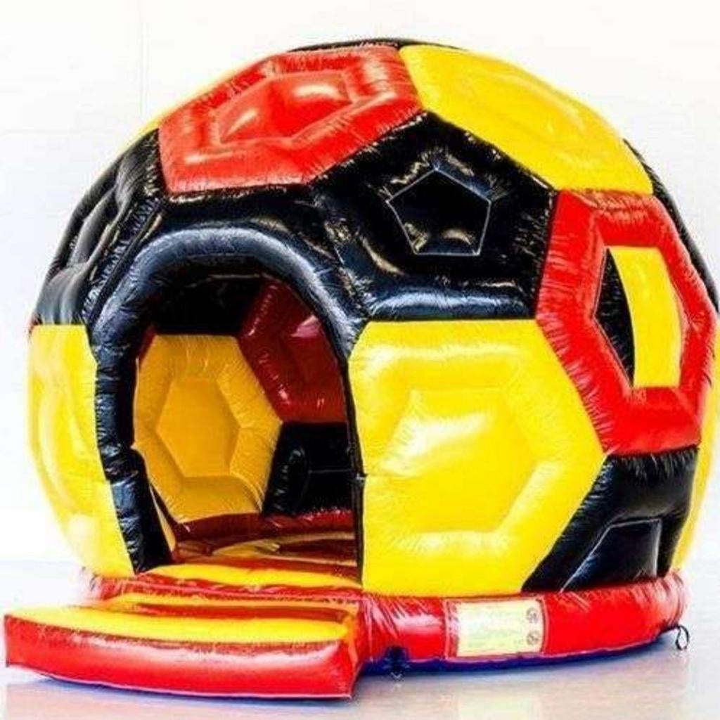 Te koop springkasteel voetbal, Hobby en Vrije tijd, Feestartikelen | Verhuur, Ophalen, Gebruikt